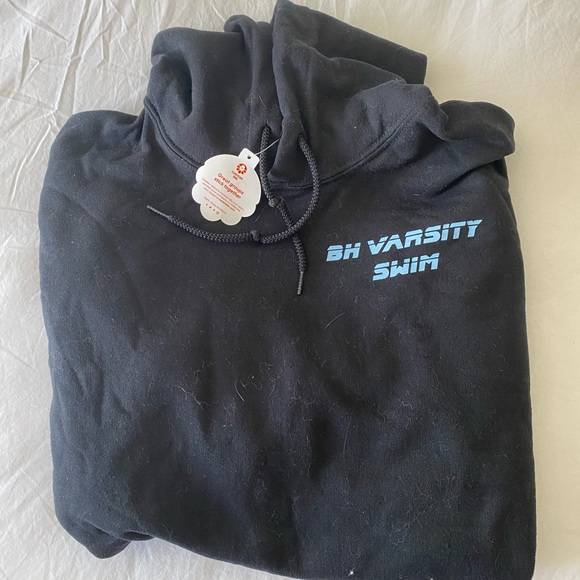 Black Gildan Hoodie - Picture 1 of 3